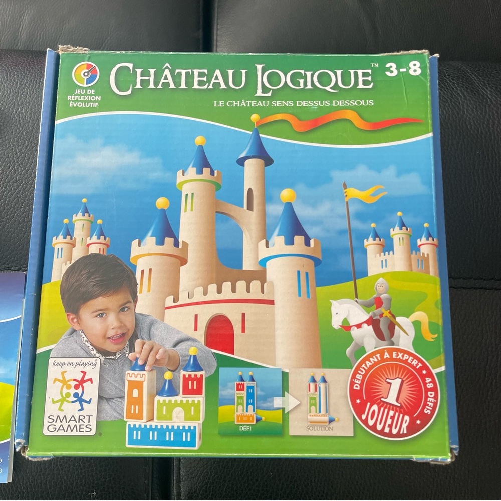 Château Logique 3D Puzzle for Kids - Blue and Beige - read